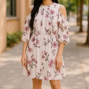 Signature Studio Dress Size Medium Blue Floral Lined Cold Shoulder Sleeves.  B14